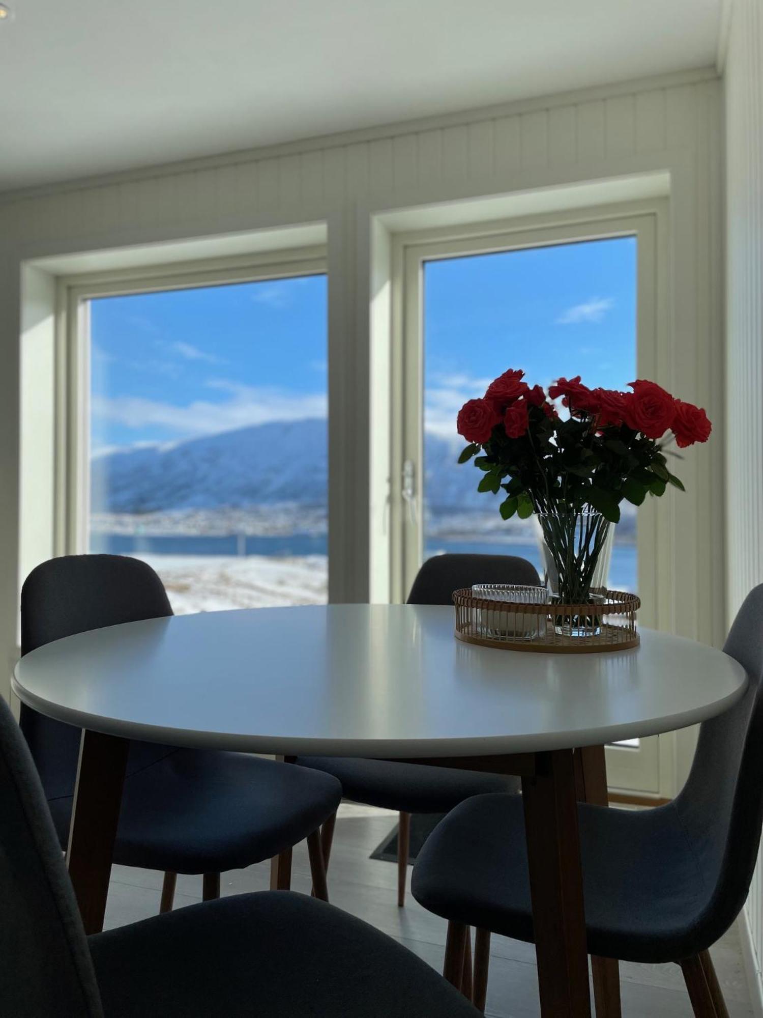 Ferienwohnung Tromso Skyline Sanctuary Exterior foto